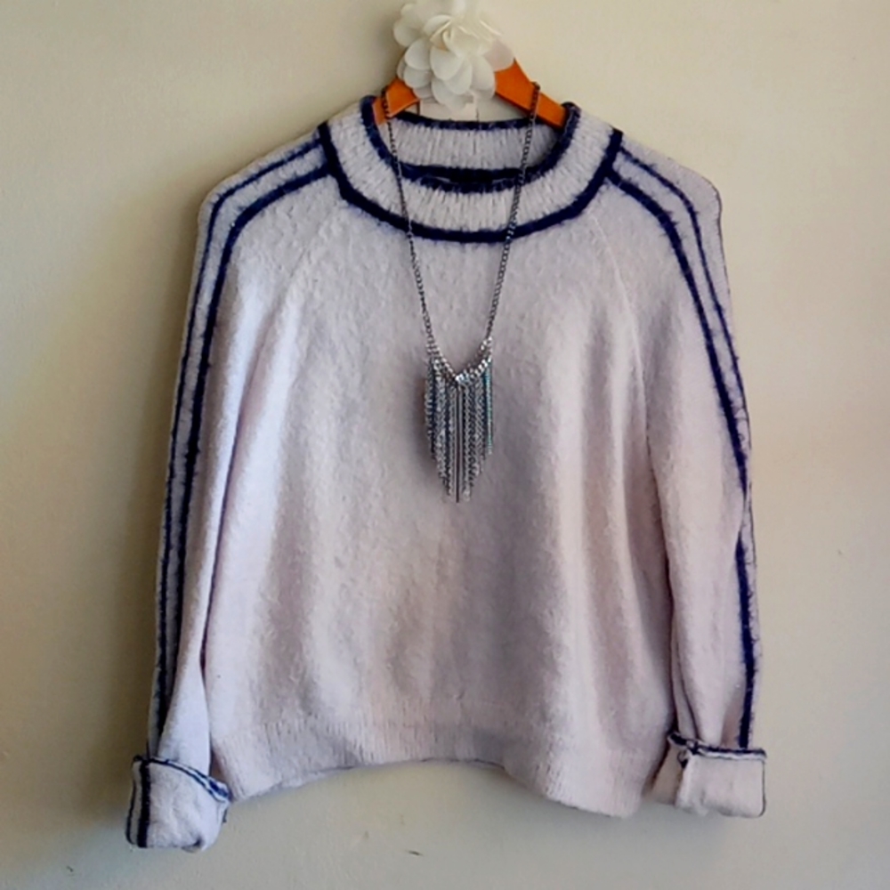 Cliche sweater